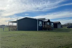 161 Meadow View Ln, Hubbard, TX 76648 - Photo 9