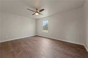 904 Gurley Ln, Waco, TX 76706 - Photo 9