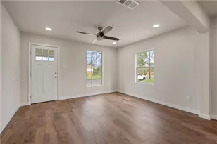 904 Gurley Ln, Waco, TX 76706 - Photo 3