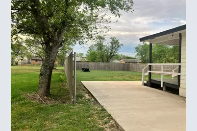 904 Gurley Lane, Waco, TX 76706 - Photo 19