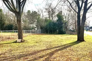 112 College Ave, Oglesby, TX 76561 - Photo 3