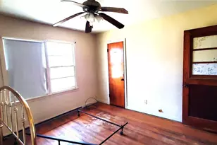 112 College Ave, Oglesby, TX 76561 - Photo 31