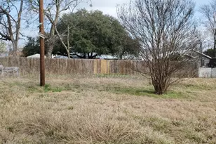 112 College Ave, Oglesby, TX 76561 - Photo 7