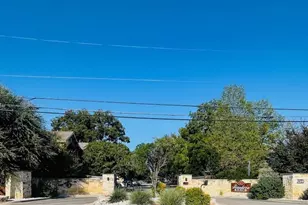 2410 2nd St, Waco, TX 76706 - Photo 5