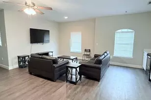 2410 2nd St, Waco, TX 76706 - Photo 9