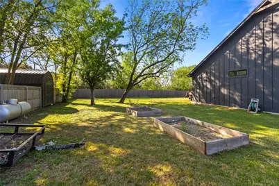 906 S 3rd Street, Valley Mills, TX 76689 - Photo 33