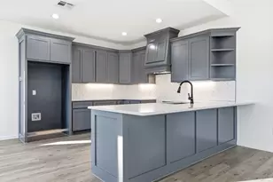 412 E Hunt St, Bremond, TX 76629 - Photo 3