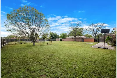 611 N Avenue Q Street, Clifton, TX 76634 - Photo 35
