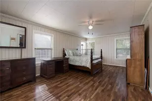 611 N Ave Q St, Clifton, TX 76634 - Photo 23