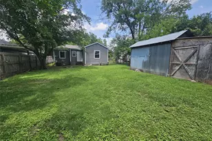 506 E Bowie St, Mexia, TX 76667 - Photo 13