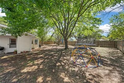 2212 Charboneau Street, Waco, TX 76710 - Photo 21