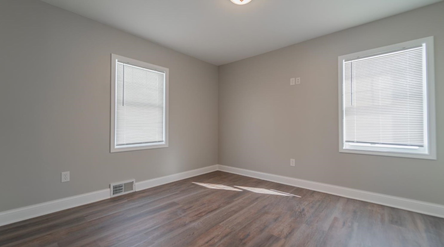 47 Indian Trl, Gary IN 46410-4724 exterior