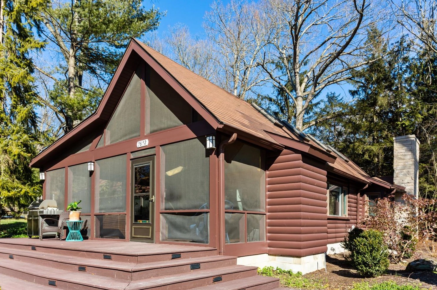 3832 Hiawatha Dr, Michigan City IN  46360-1189 exterior