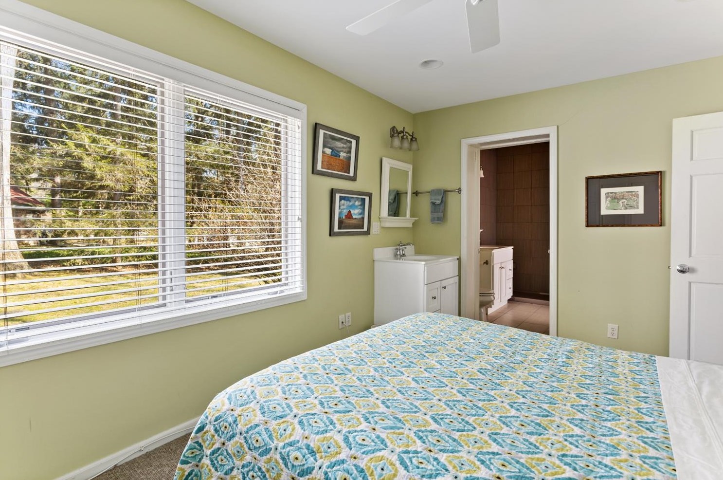 3832 Hiawatha Dr, Michigan City IN  46360-1189 exterior