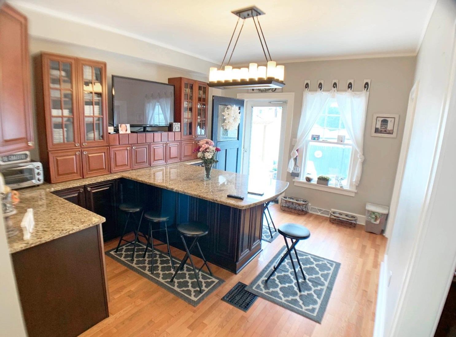 111 Earl Rd, Michigan City IN  46360-5918 exterior