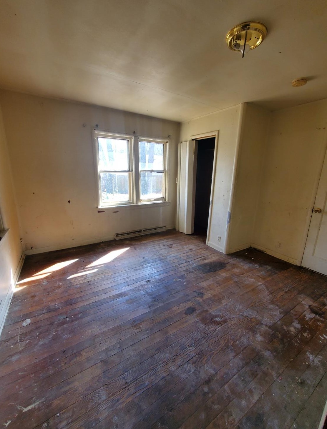 516 Nahas St, Michigan City IN  46360-2138 exterior