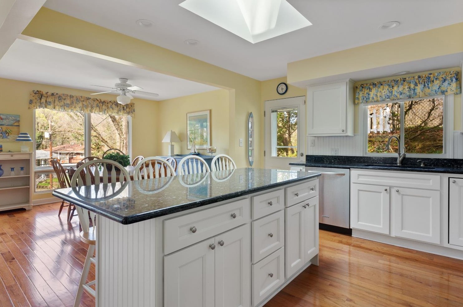 2016 Oriole Trl, Michigan City IN 46360-1480 exterior