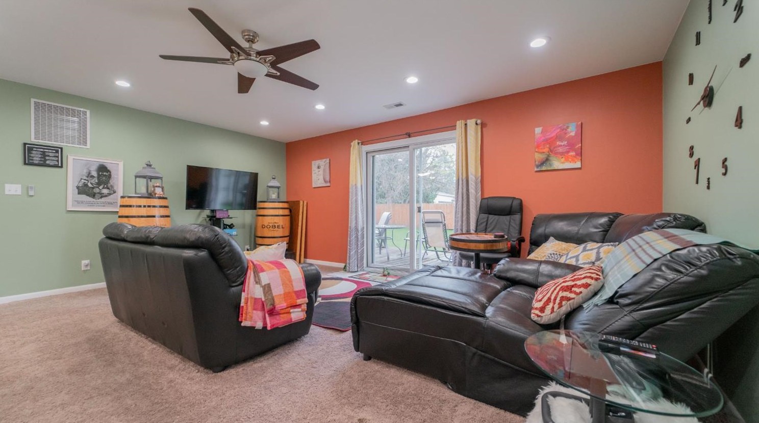 1301 Oakwood St, Griffith IN  46319-1850 exterior