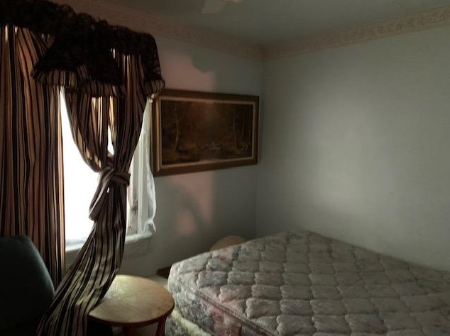 106 Parkview Ave, La Porte IN  46350-6147 exterior