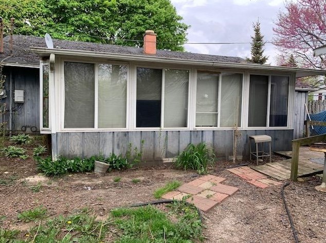 106 Parkview Ave, La Porte IN  46350-6147 exterior