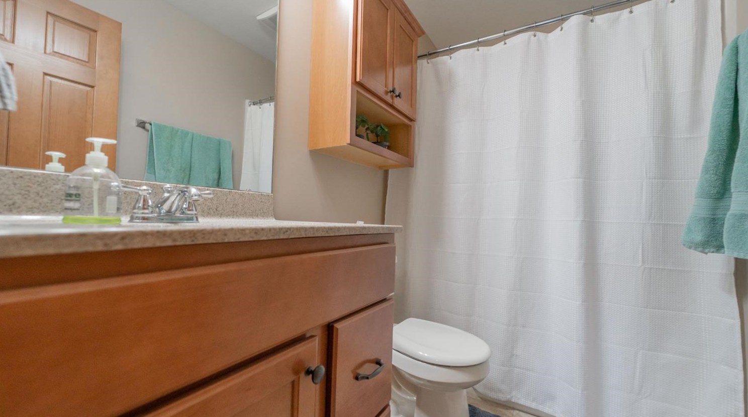 1472 Danvers Pkwy, Valpo IN  46385-7208 exterior