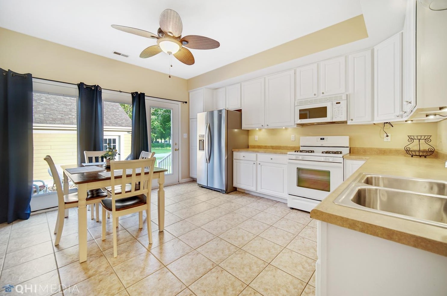 324 Village Sq, Porter IN  46304-9665 exterior