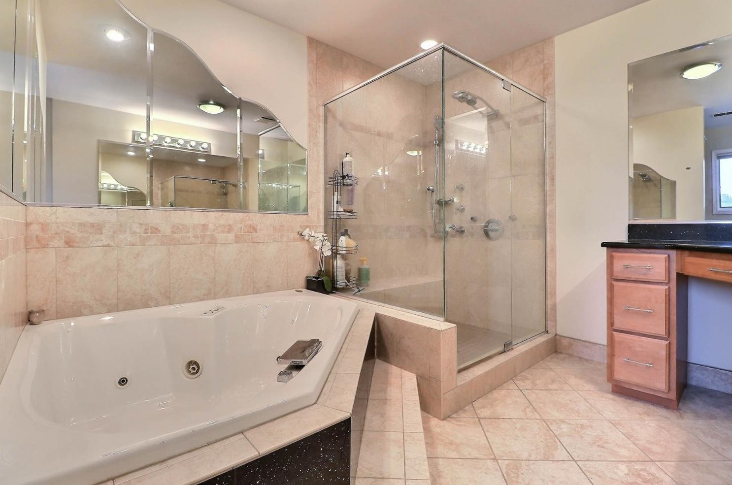 1423 Inverness Ln, Schererville IN  46375-2930 exterior