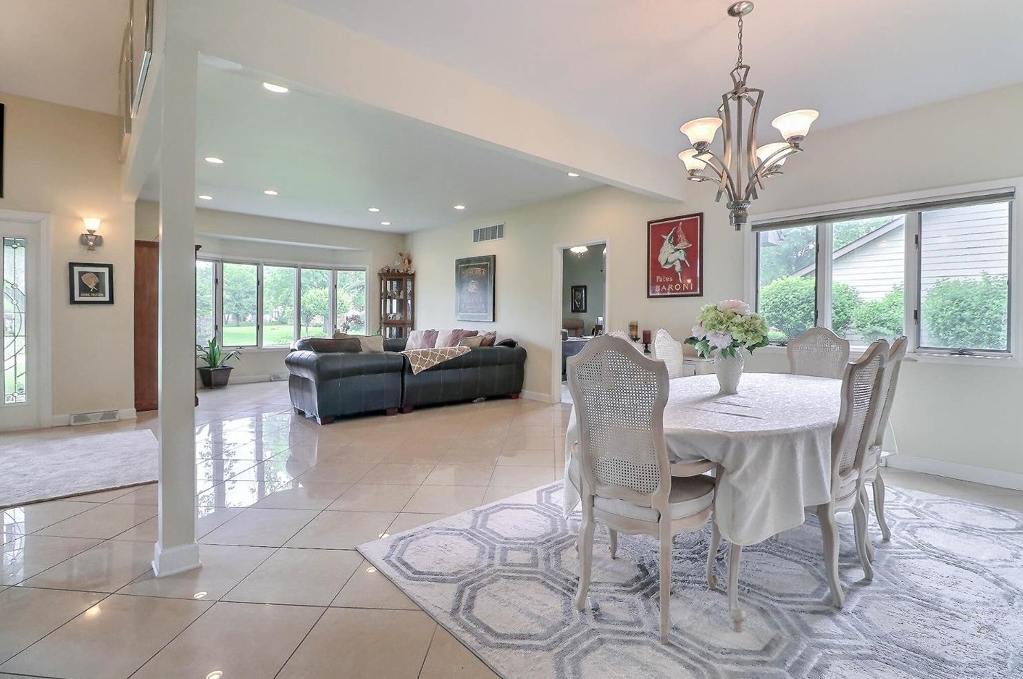 1423 Inverness Ln, Schererville IN  46375-2930 exterior