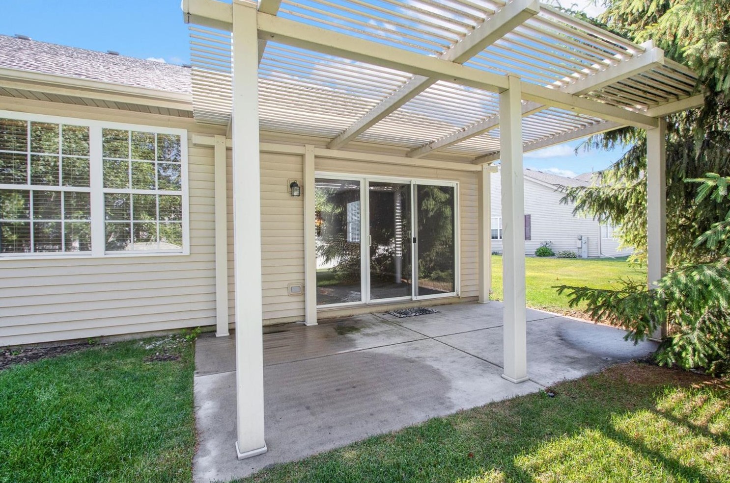 1226 Lily Ln, Schererville IN  46375-1471 exterior