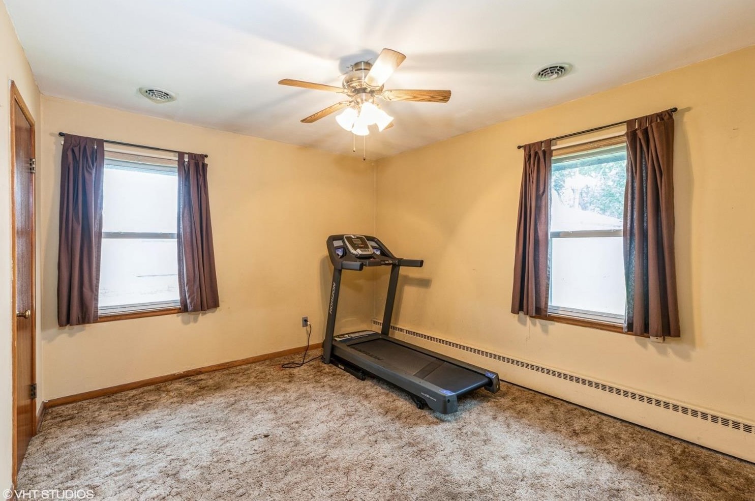 720 Lindberg St, Griffith IN 46319-2034 exterior