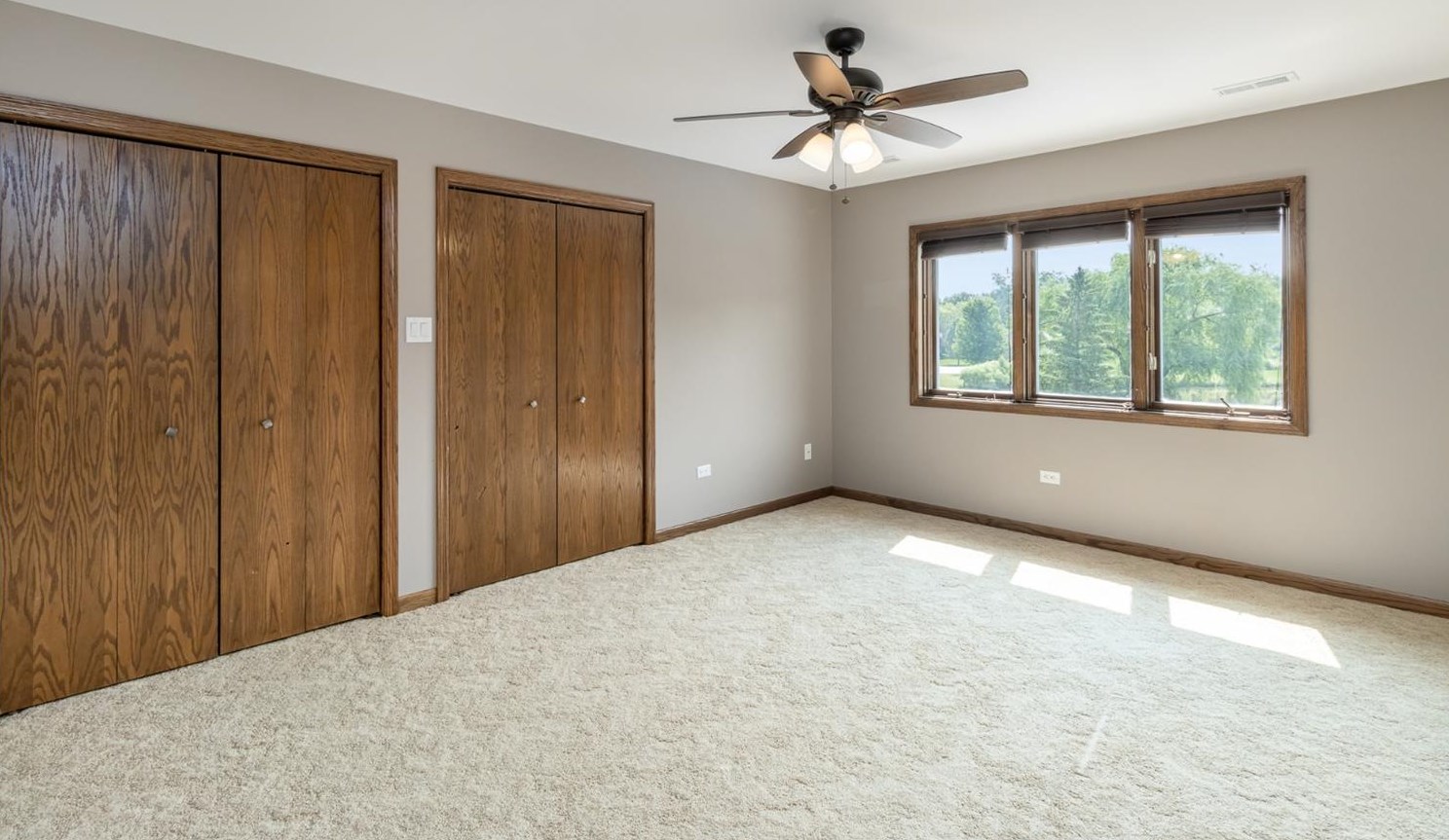 1341 Mccoy Dr, Schererville IN  46375-3031 exterior