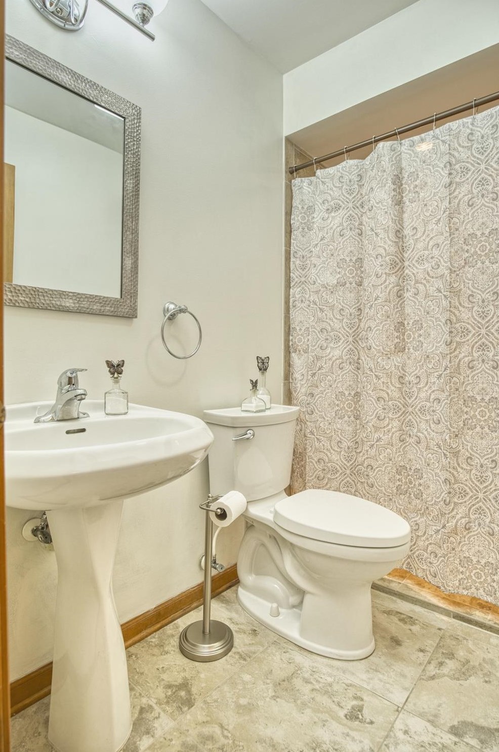 1345 Mccoy Dr, Schererville IN  46375-3031 exterior