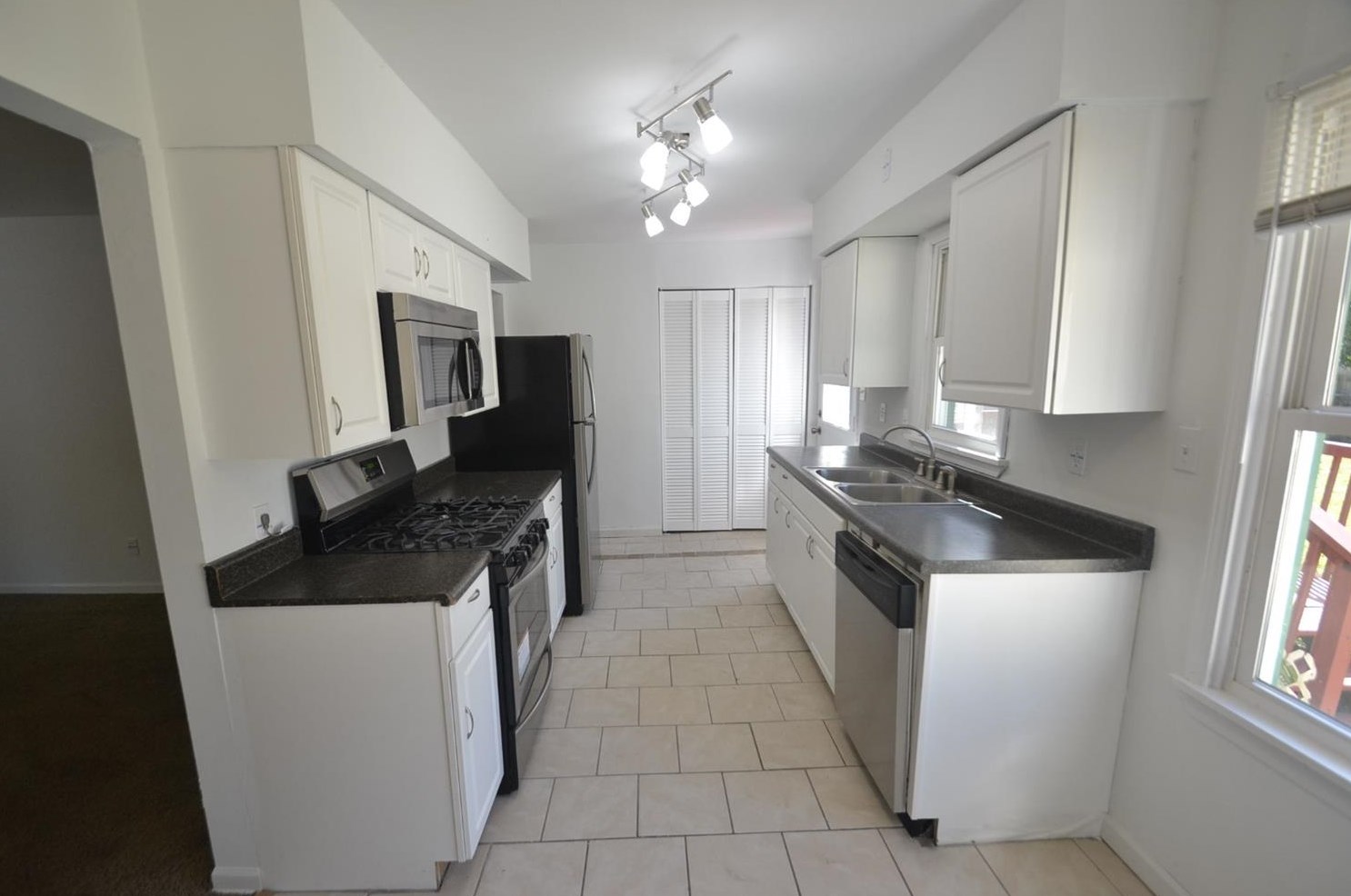 2828 Eleanor St, Portage IN  46368-3638 exterior
