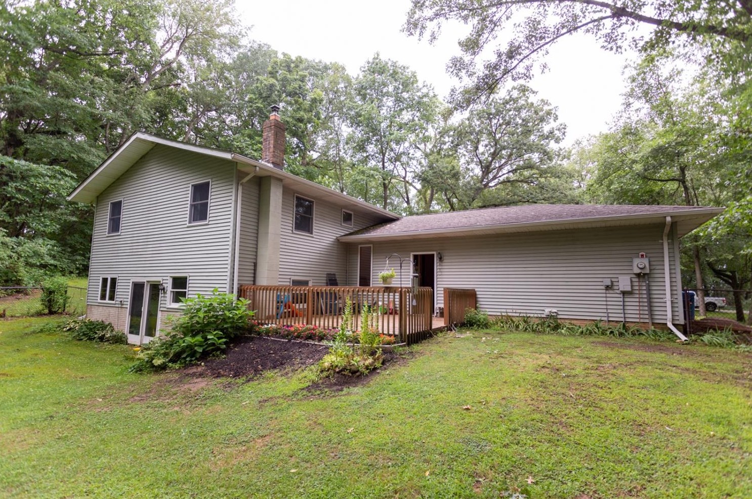 69 Sheila Ln, Valpo, IN 46385