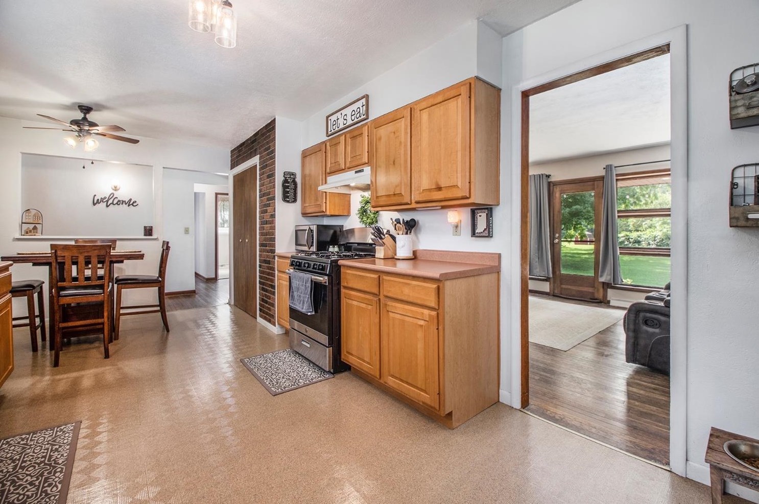 134 Grand Ave, La Porte IN  46350-5350 exterior