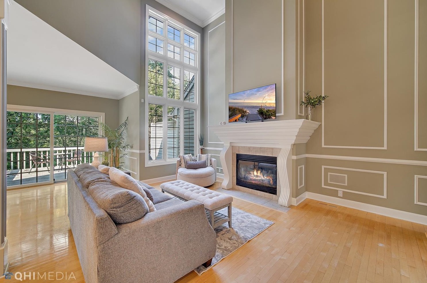 1082 Mission Hills Ct, Porter IN  46304-9605 exterior