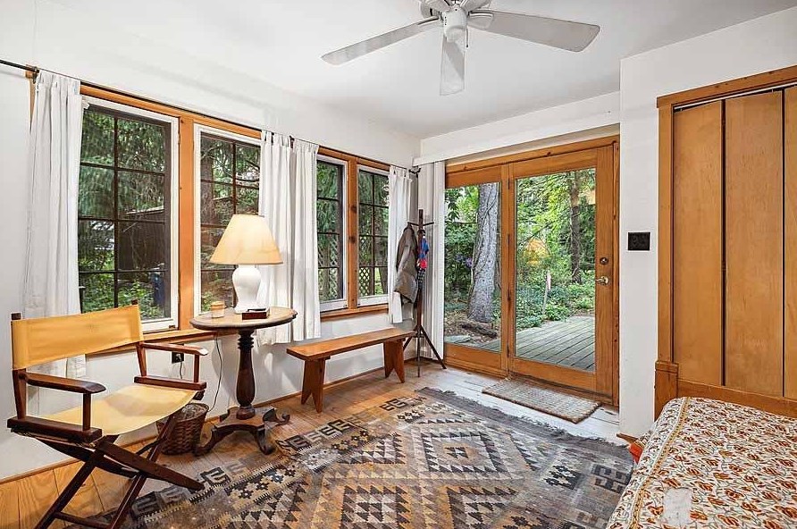 3822 Hiawatha Dr, Michigan City IN  46360-1118 exterior