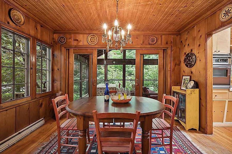 3822 Hiawatha Dr, Michigan City IN  46360-1118 exterior