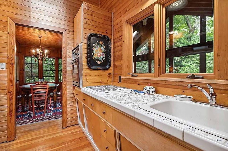 3822 Hiawatha Dr, Michigan City IN  46360-1118 exterior