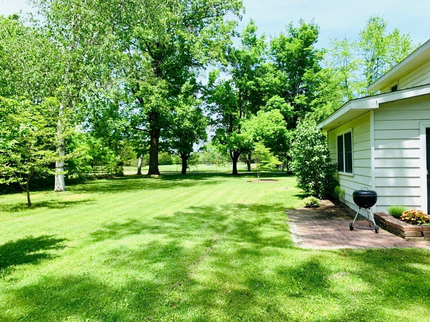 313 Golf Ln, Michigan City IN 46360 exterior