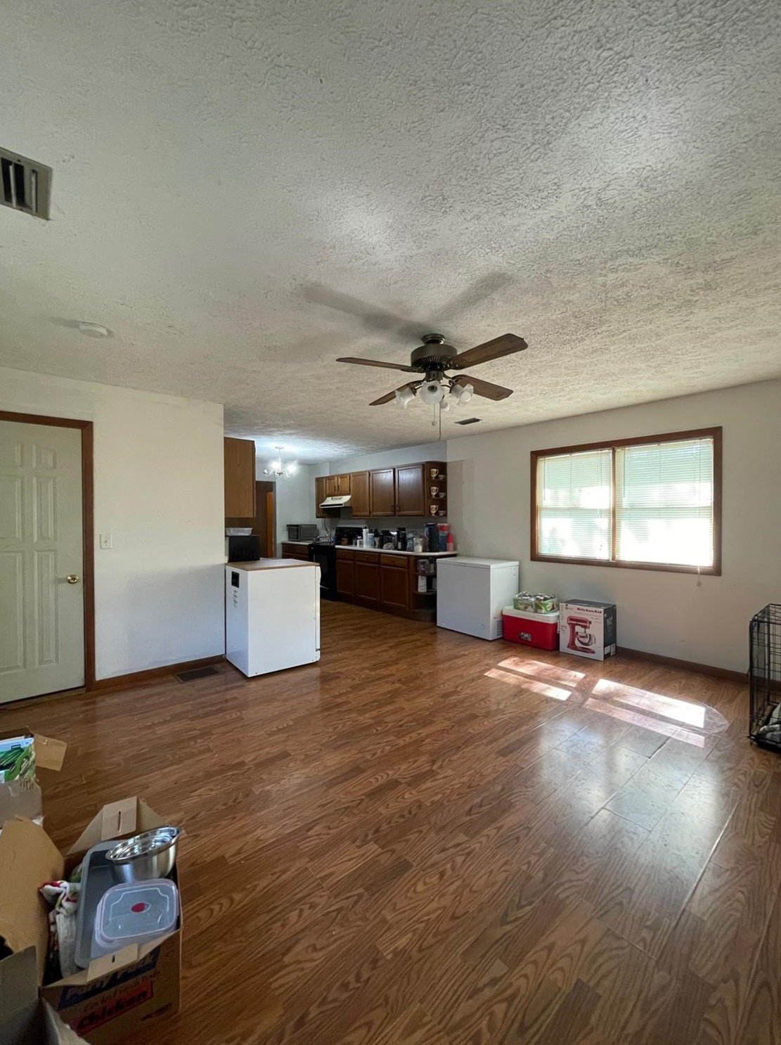 202 Maple St, Kentland IN  47951-1042 exterior