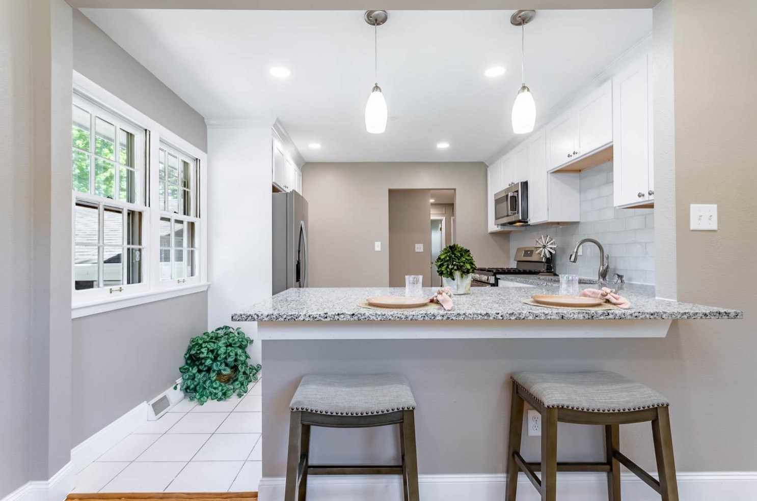 5825 Grant Pl, Gary IN  46410-2352 exterior