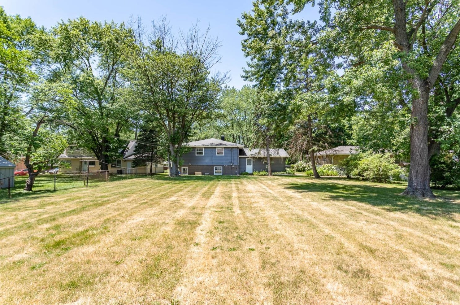 5825 Grant Pl, Gary IN  46410-2352 exterior