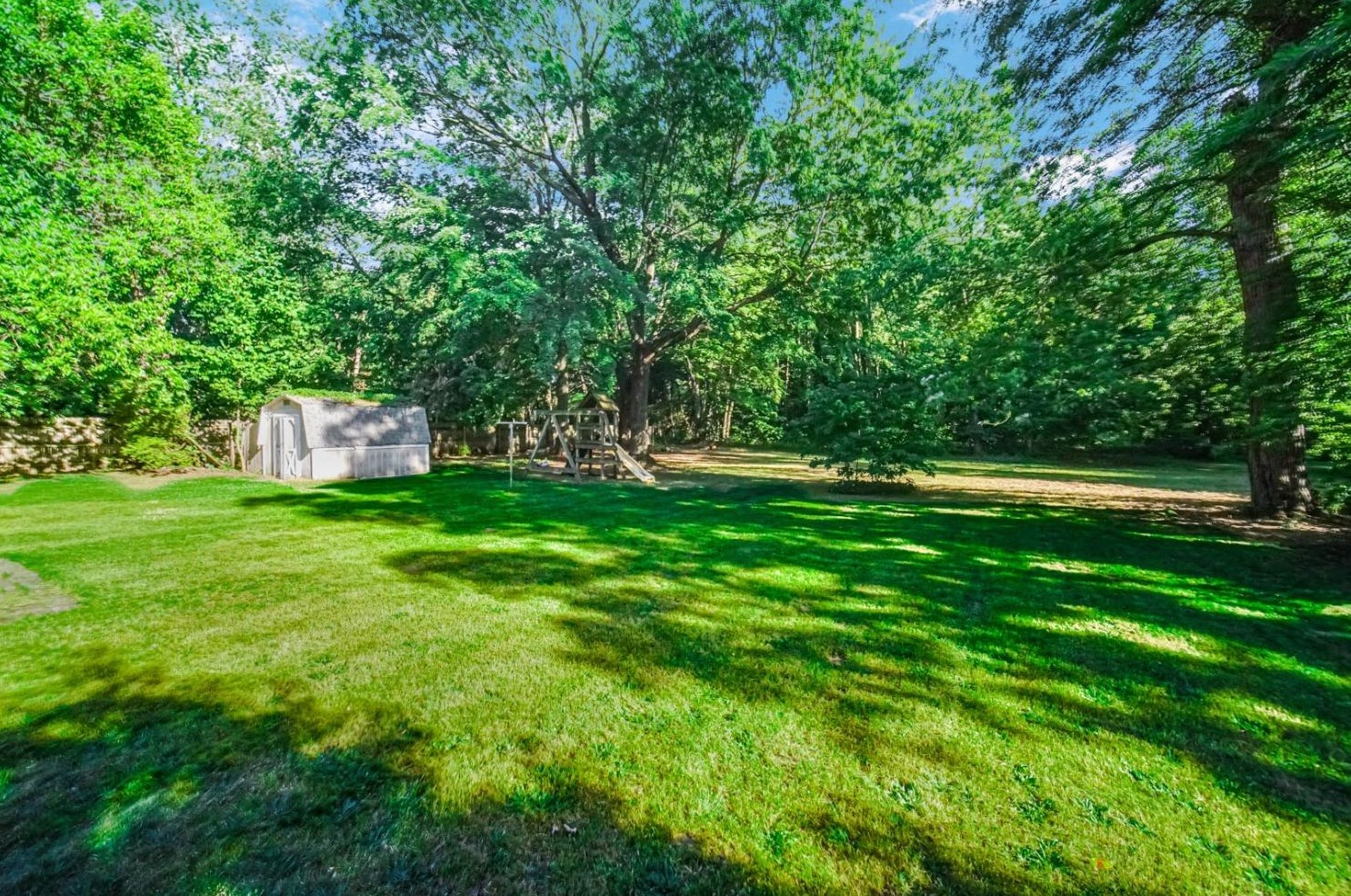 1913 Coolspring Ave, Michigan City IN 46360-6405 exterior