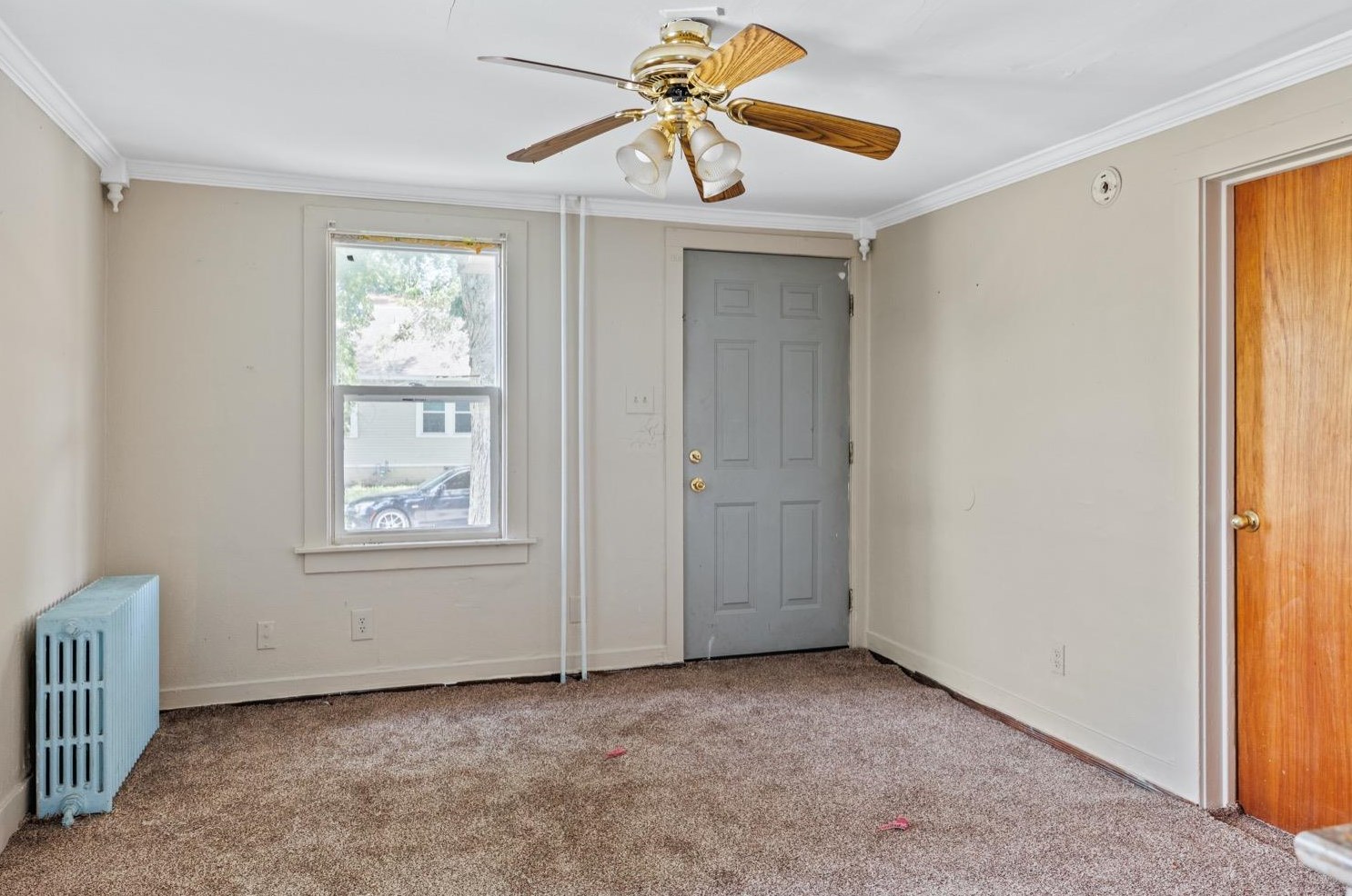 501 Maple Ave, La Porte IN  46350-4114 exterior
