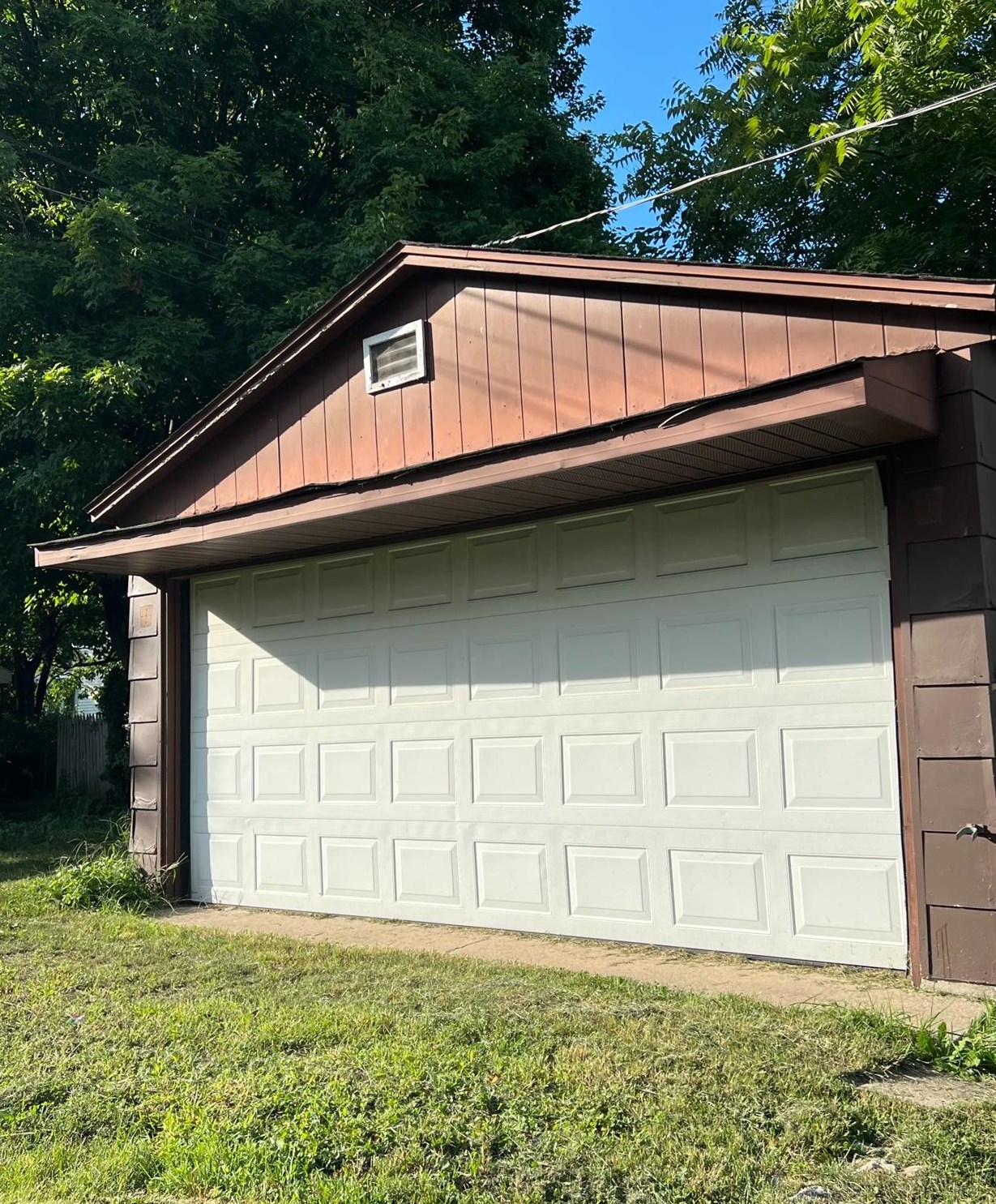 308 Roosevelt St, La Porte IN  46350-2570 exterior