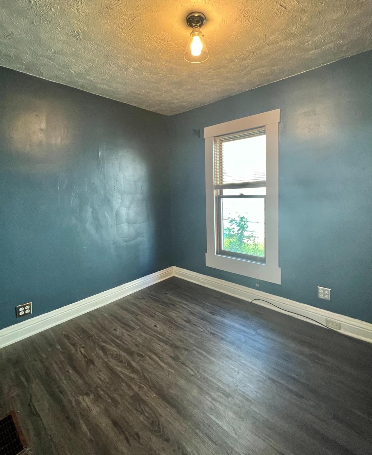 308 Roosevelt St, La Porte IN  46350-2570 exterior