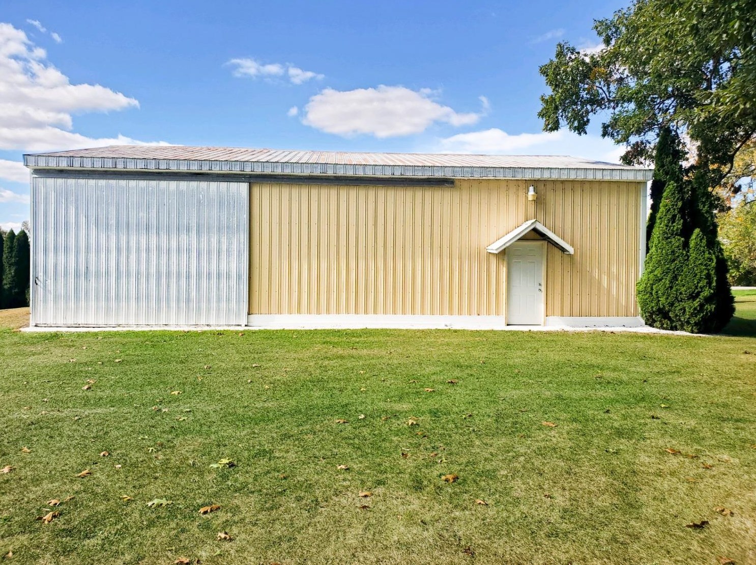 2802 300, La Porte IN 46350-8949 exterior