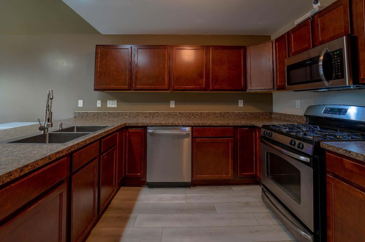 462 76 Ave, Gary IN  46410-4273 exterior