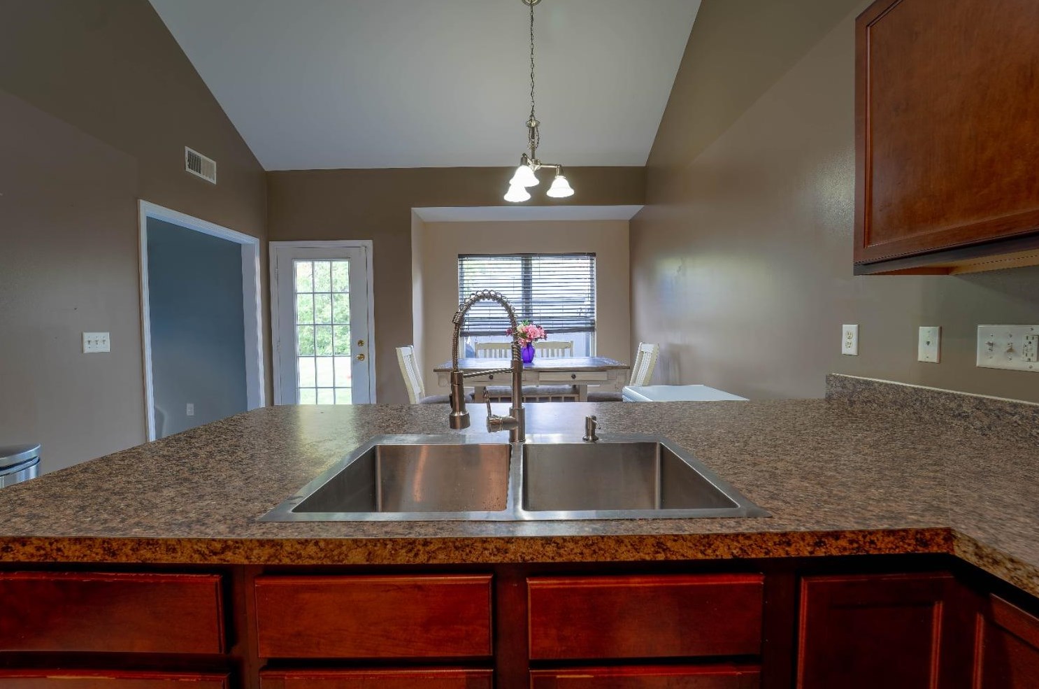 462 76 Ave, Gary IN  46410-4273 exterior